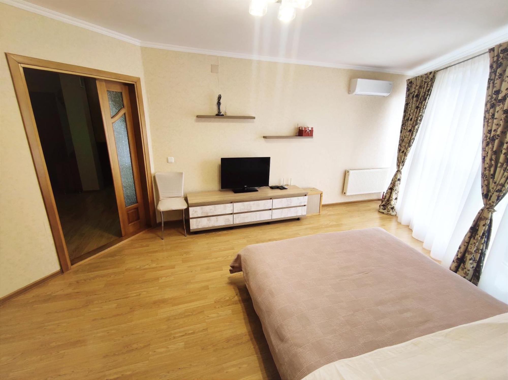 Inessa Center Rose Valley Apartment
